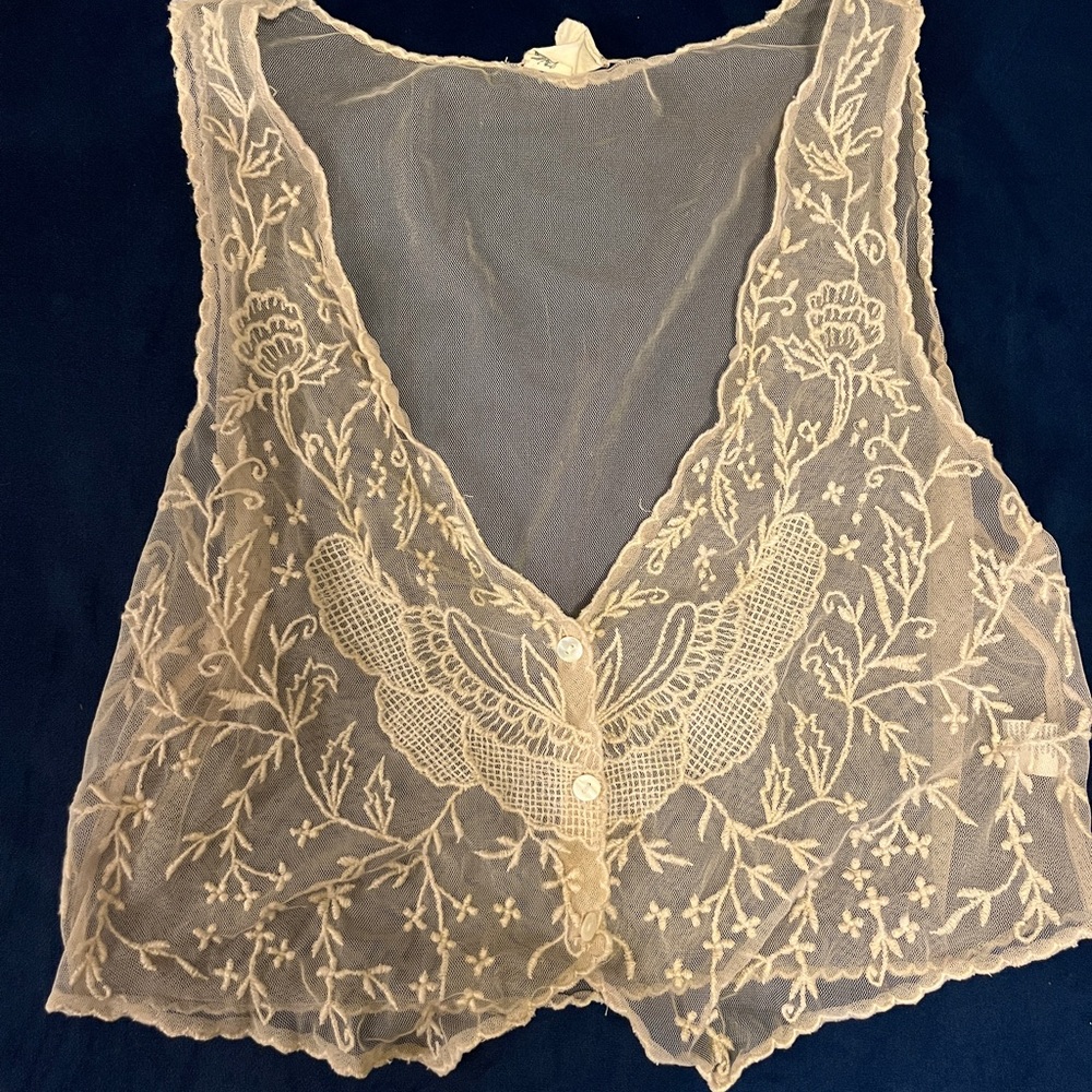 Vintage Lace Women's Vest in Cream